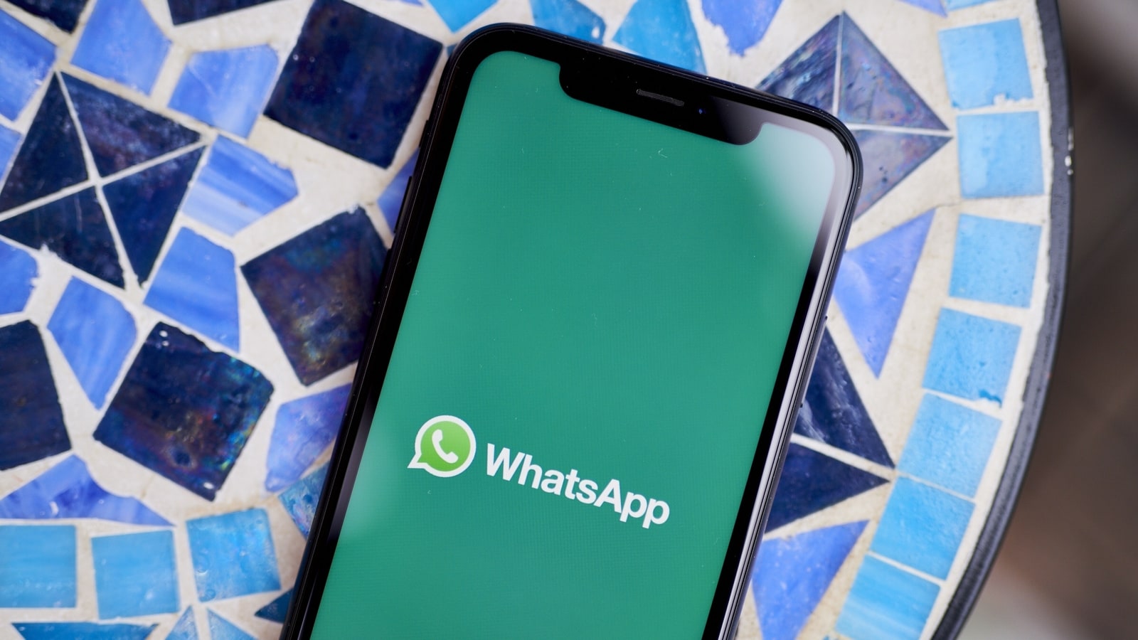 WhatsApp looks to break barriers, will enable cross app messaging with Signal and Telegram